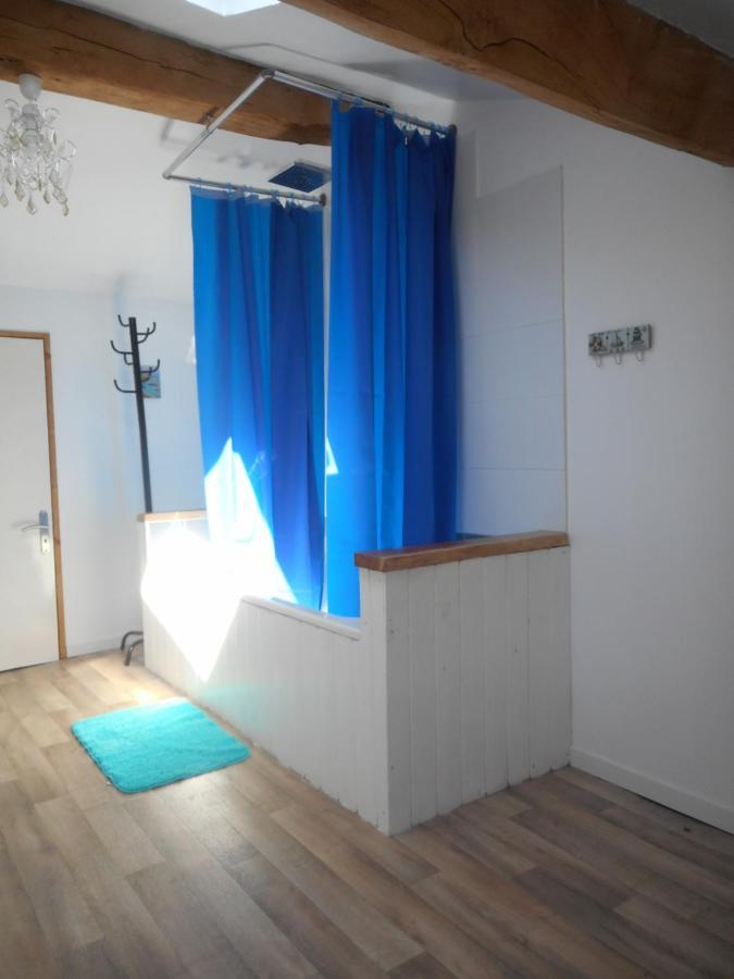 38 Friaudour Bed & Breakfast Saint-Pardoux-lʼOrtigier Dış mekan fotoğraf