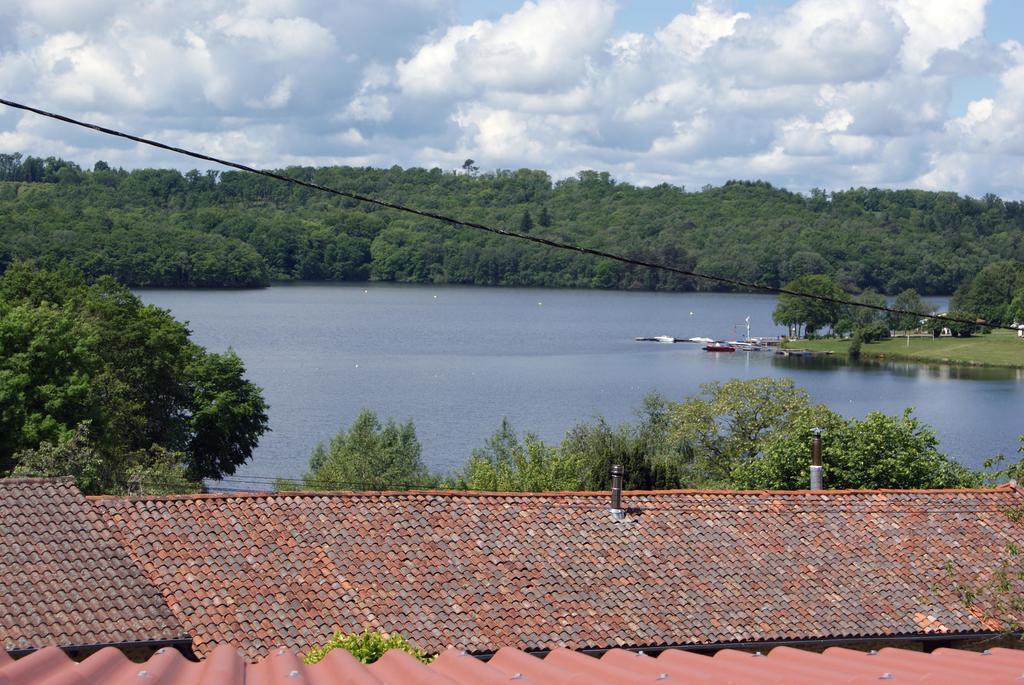 38 Friaudour Bed & Breakfast Saint-Pardoux-lʼOrtigier Oda fotoğraf