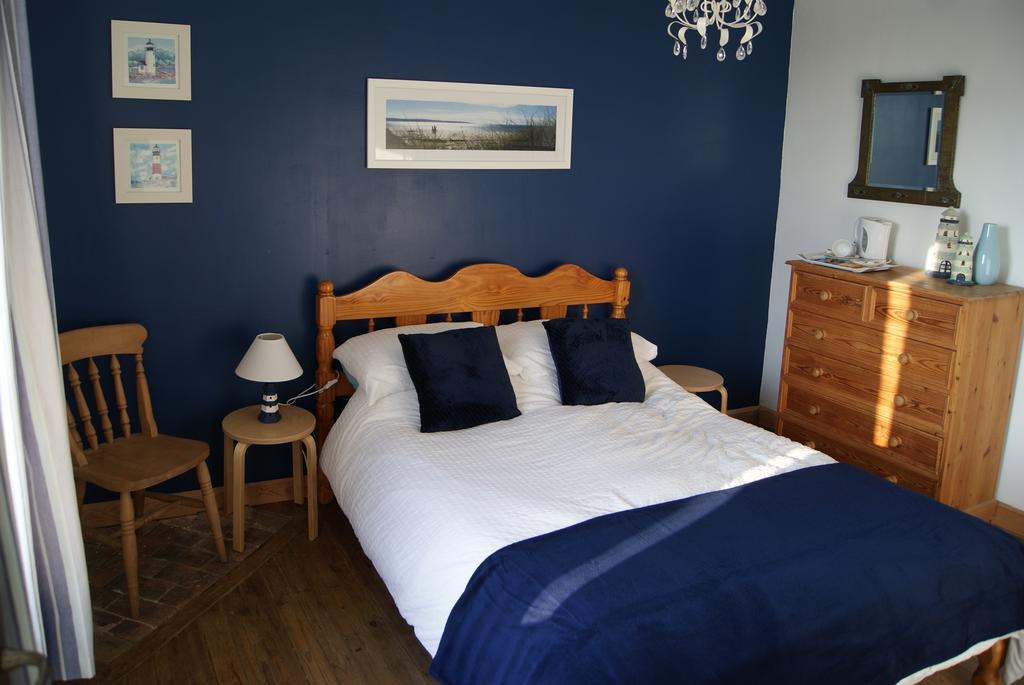 38 Friaudour Bed & Breakfast Saint-Pardoux-lʼOrtigier Dış mekan fotoğraf