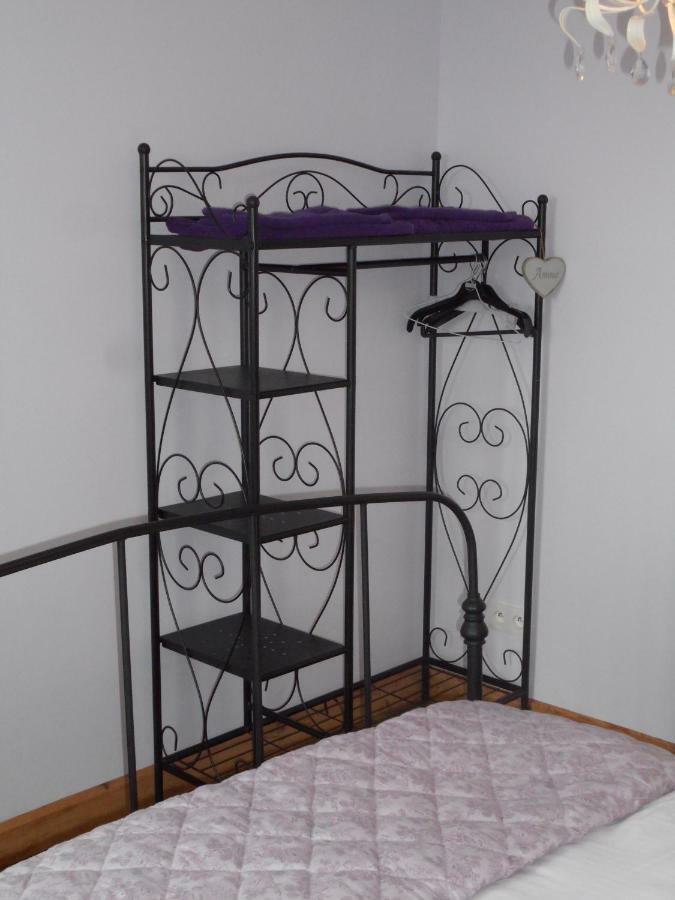 38 Friaudour Bed & Breakfast Saint-Pardoux-lʼOrtigier Dış mekan fotoğraf
